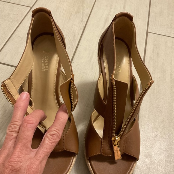 Brown Michael Kohr wedges. C - Picture 6 of 15